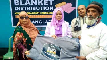 দুমকিতে গরীব ও শীতার্তদের মধ্যে কম্বল বিতরণ