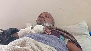 কাউখালীতে প্যানেল চেয়ারম্যানকে কুপিয়ে জখম করলো মাদক ব্যবসায়ীরা