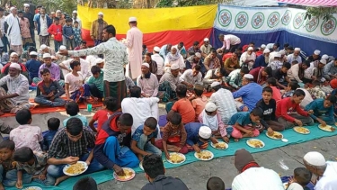 চরফ্যাসনে খালেদা জিয়ার মৃত্যুতে অসহায়দের খাওয়ালেন মিনারা বেগম