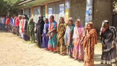 হাতিয়ায় হামলা-ভাঙচুরের প্রতিবাদে এনসিপির বিরুদ্ধে হিন্দুসম্প্রদায়ের মানববন্ধন