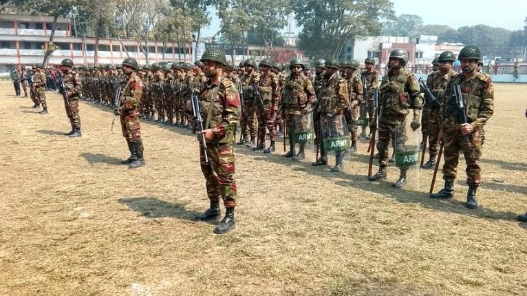 ভূঞাপুরে যৌথ বাহিনীর নির্বাচনী মহড়া