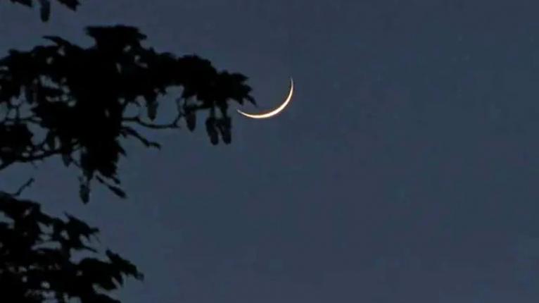 চাঁদ দেখা গেছে, শনিবার ঈদ