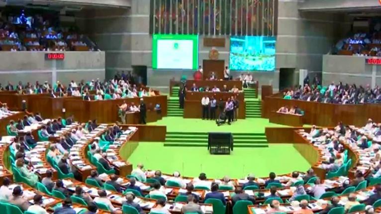 সংসদ অধিবেশনে প্রধানমন্ত্রীর আটটি, অন্য মন্ত্রীদের জন্য ৪৬০ প্রশ্ন