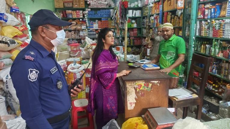 কালীগঞ্জে ৫ ব্যবসায়ীকে আর্থিক জরিমানা