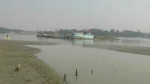 পটুয়াখালী-ঢাকা নৌরুটে ডুবোচরে আটকে যাচ্ছে লঞ্চ,দূর্ঘটনার আসংস্কা