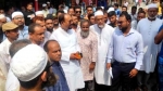 কাঁঠালিয়ার আমুয়া বন্দরের অগ্নিকাণ্ডে ক্ষতিগ্রস্থদের পাশে এমপি রফিকুল ইসলাম
