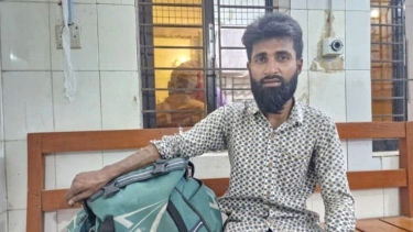 কুরিয়ার কর্মীকে ছুরিকাঘাত করে ৮৫ হাজার টাকা ছিনতাই