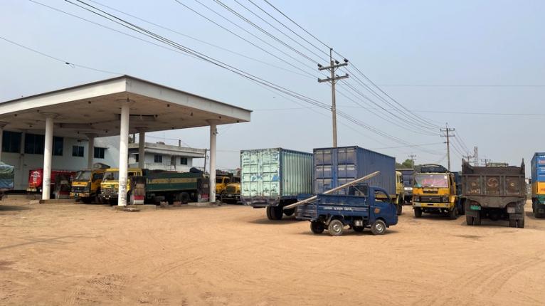 নবীগঞ্জের পেট্রোল পাম্পগুলোতে জ্বালানী তেলের কৃত্রিম সংকট, ভোগন্তি চরমে