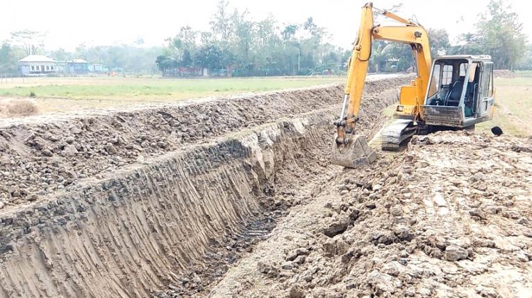 দোহারে আবারও ফসলি জমি কাটার অভিযোগ