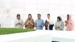 বাবা-মায়ের কবর জিয়ারত করলেন প্রধানমন্ত্রী