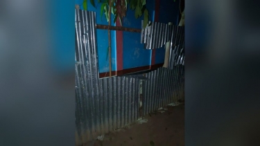 সালথায় দুই পক্ষের সংঘর্ষে আহত ৩০,বাড়িঘর ভাঙচুর-অগ্নিসংযোগ