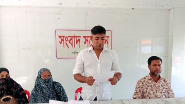 ভেড়ামারায় নির্মাণাধীন পাঁচ তলা বাড়ির কাজে বাধা,প্রতিবাদে সংবাদ সম্মেলন