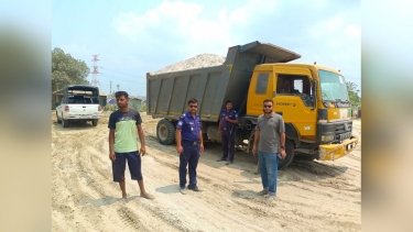 ভেড়ামারায় অবৈধ বালু উত্তোলন বন্ধে প্রশাসনের হানা,কঠোর অবস্থানে এসিল্যান্ড