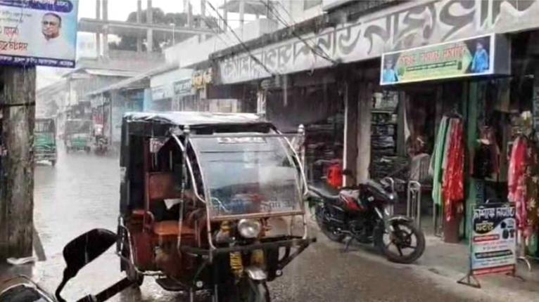 পটুয়াখালীতে মাঝারি ও ভারী বৃষ্টিপাত অব্যাহত
