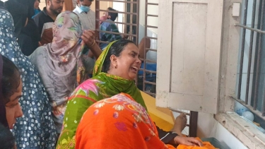 দোহারে নারীর ঝুলন্ত লাশ উদ্ধার