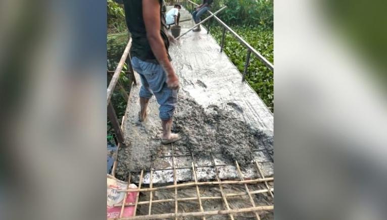 ব্রীজ নির্মানে রডের পরিবর্তে বাশ, সত্যতা পেলো প্রশাসন