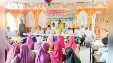 লালমোহনে এসএসসি পরীক্ষার্থীদের বিদায় সংবর্ধনা