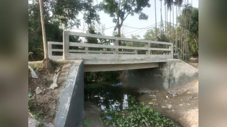 ভূঞাপুরে ৭০ বছরের পুরনো সেতুকে নতুন রূপ