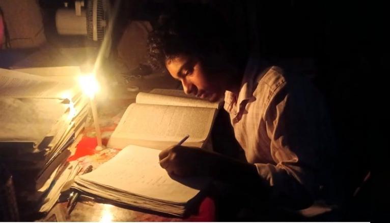 কালীগঞ্জে তীব্র লোডশেডিংয়ে বিপর্যস্ত জনজীবন,বিপাকে পরীক্ষার্থীরা