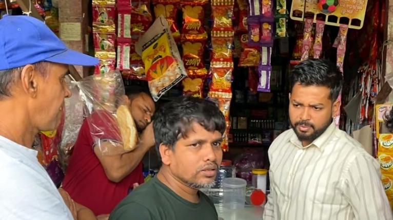 দোহারে ভ্রাম্যমাণ আদালতে অভিযানে মেয়াদ উত্তীর্ণ শিশু খাদ্য উদ্ধার