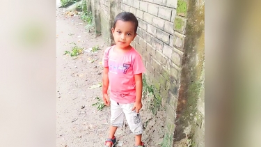 সিংগাইরে শিশু রকিবুলকে বাঁচাতে পরিবারের আকুতি