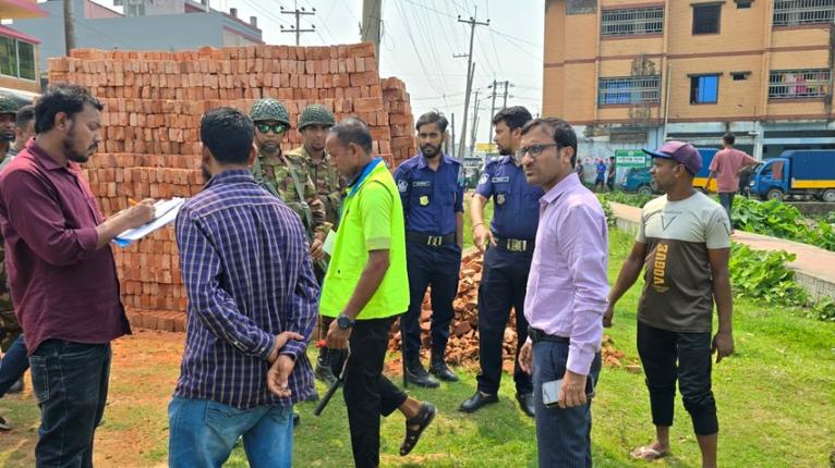 নবীগঞ্জ শহরে যানজট নিরসনে অভিযান, ফুটপাাত দখলমুক্ত