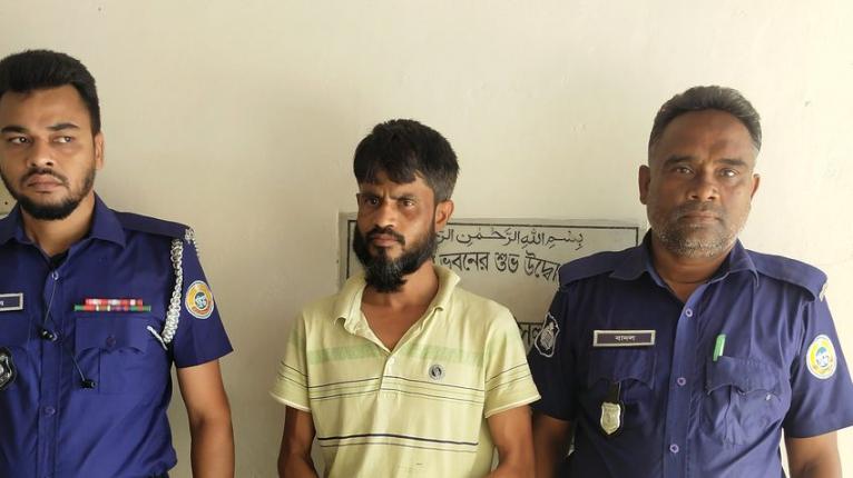নাজিরপুরে ১ হাজার পিস ইয়াবাসহ যুবক গ্রেফতার