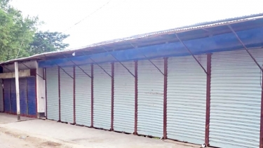 দোহারে জমি দখলে রেখে স্থাপনা নির্মানের অভিযোগ