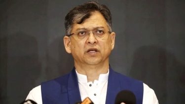 অবৈধ অস্ত্র উদ্ধারে ডিসিদের তৎপর হওয়ার নির্দেশ দিলেন স্বরাষ্ট্রমন্ত্রী