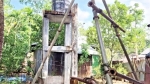 গভীর নলকূপে উঠছে লবণাক্ত পানি, অচল ৭৭ লাখ টাকার স্যানিটেশন প্রকল্প