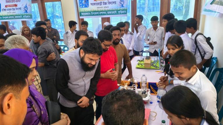 রাজারহাটে জাতীয় বিজ্ঞান- প্রযুক্তি সপ্তাহ