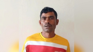 আমতলীতে নিজ মেয়েকে ধর্ষনের ১৭দিন পর ধর্ষক বাবা গ্রেপ্তার