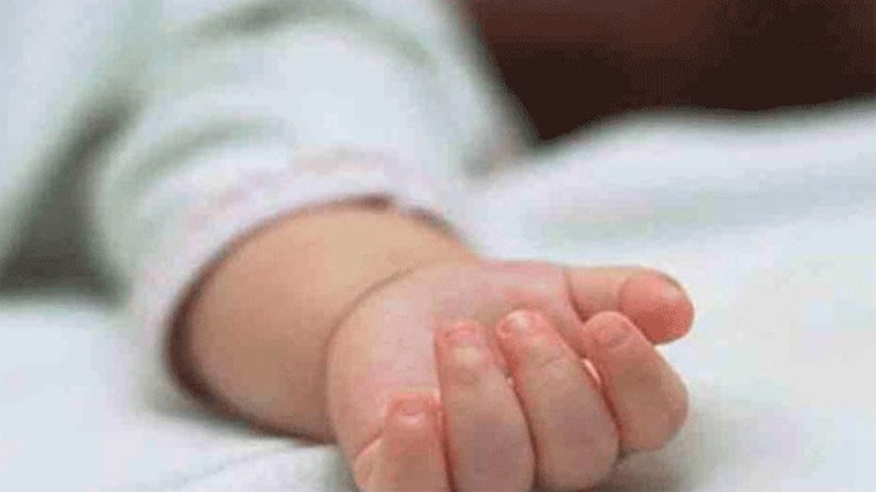 কাঁঠালিয়ায় ঘরের পাশের পুকুরে ভাসছিলো শিশুর মরদেহ