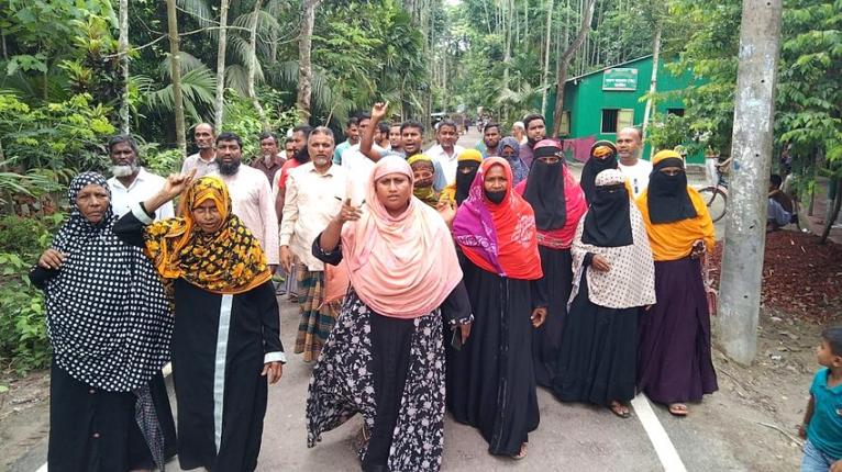লালমোহনে ফেসবুকে মিথ্যা অপপ্রচারের বিরুদ্ধে প্রতিবাদ