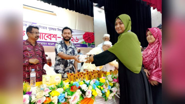 লালমোহনে সাংস্কৃতিক প্রতিযোগিতার পুরস্কার বিতরণ