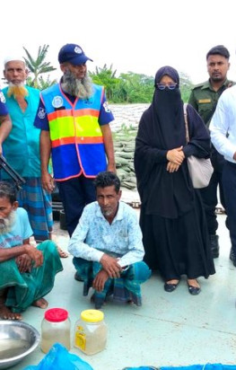 কাঁঠালিয়ায় মশারীজালসহ ৩ জেলে আটক