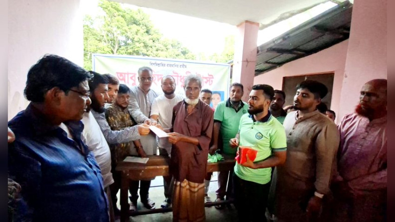 নবীগঞ্জে বন্যায় ক্ষতিগ্রস্থ কৃষকের  মধ্যে আর্থিক অনুদান প্রদান