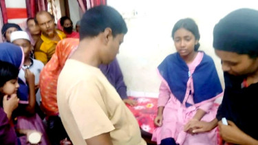দুমকিতে পাগলা কুকুরের কামড়ে শিশুসহ আহত  ১০