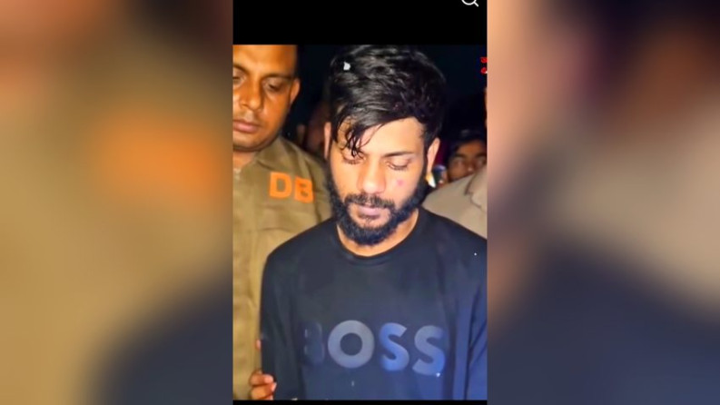 ভূঞাপুরের যুবক অস্ত্রসহ ঢাকায় আটক