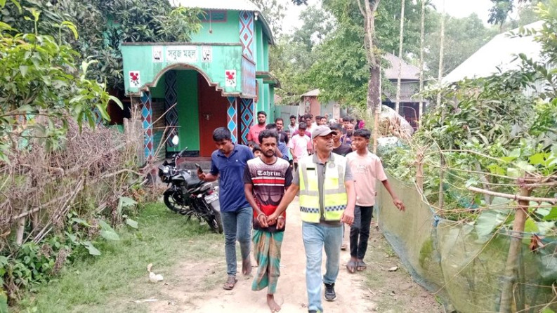 আম খাওয়ার প্রলোভনে বুদ্ধিপ্রতিবন্ধী কিশোরীকে ধর্ষণ, অভিযুক্ত গ্রেপ্তার