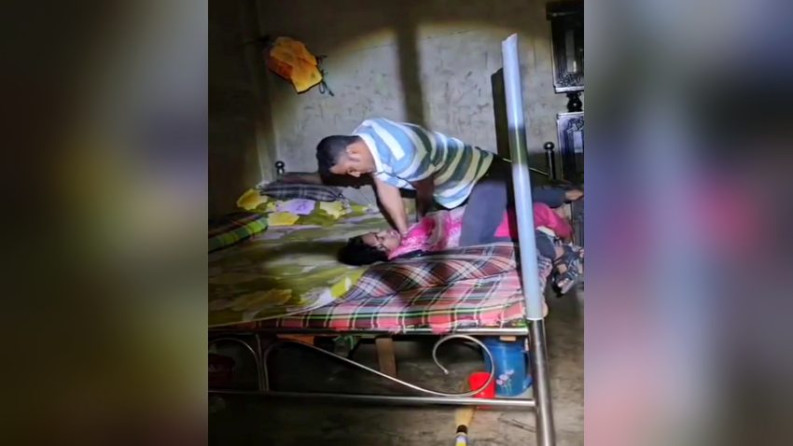 স্ত্রীকে হত্যাচেষ্টার অভিযোগে স্বামী গ্রেপ্তার,নির্যাতনের ভিডিও ভাইরাল