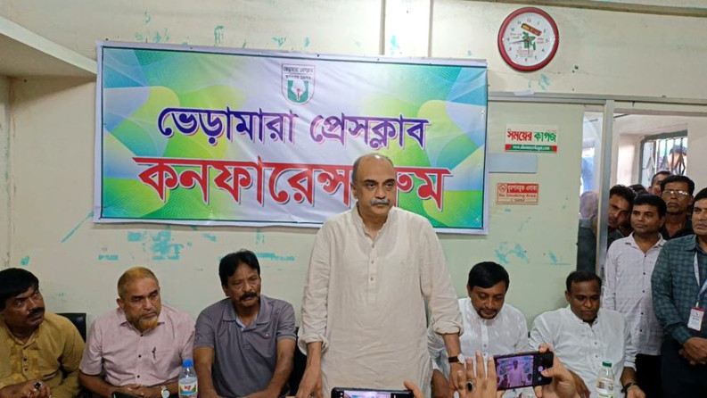 ব্যারিস্টার রাগীব রউফ চৌধুরীর ভেড়ামারা প্রেসক্লাবে মতবিনিময়