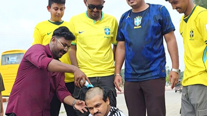 ব্রাজিলের জয়ে মাথা ন্যাড়া করে কথা রাখলেন আর্জেন্টিনা সমর্থক