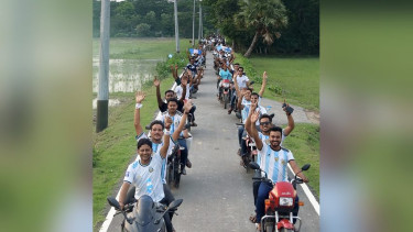 হাতিয়ায় বর্ণীল সাজে আর্জেন্টাইন সমর্থকদের বিশাল মোটরসাইকেল শোভা যাত্রা
