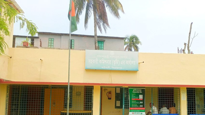 দুই মাসেও উদঘাটন হয়নি উপজেলা ভূমি অফিসে চুরি রহস্য