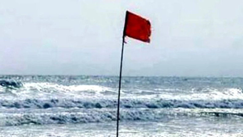 পটুয়াখালী পায়রাসহ চার বন্দরে ৩ নম্বর সতর্ক সংকেত বহাল