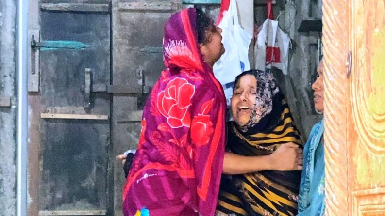 এনজিও’র ঋণ, চাপ-ভয়ে একে একে মরলেন মা-মেয়ে