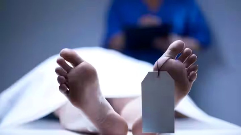 কাঁঠালিয়ায় কলেজ ছাত্রীর মরদেহ উদ্ধার